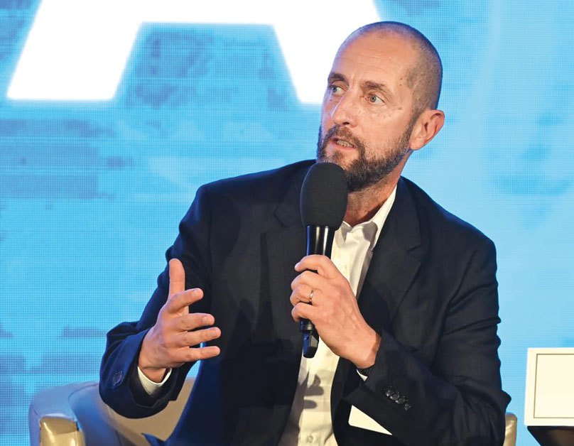 Gheorghe Ciubotaru și Electroalfa de Botoșani au ieșit din anonimat, atingând un succes neașteptat pe piața bursieră, iar această victorie a companiei locale a atras atenția asupra unui sector industrial adesea marginalizat în discursul economic românesc