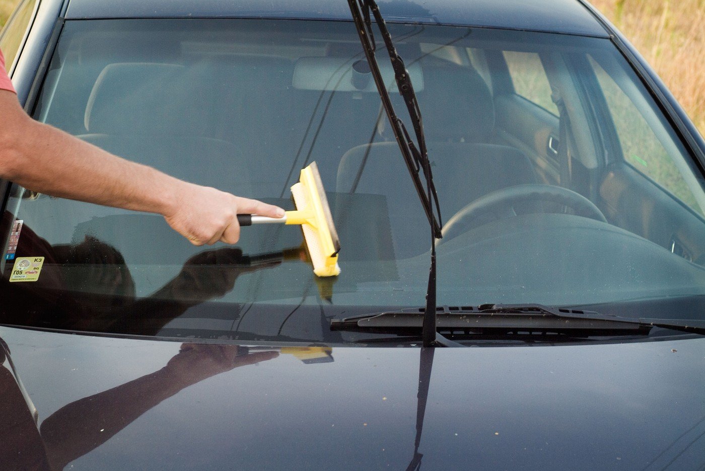 De ce mulți români greșesc în pluralul cuvântului „parbriz” și care este forma corectă În tumultul zilnic al drumurilor și al conversațiilor despre autovehicule, unul dintre cele mai frecvent întâlnite motive de confuzie rămâne pluralul corect al cuvântului „parbriz”