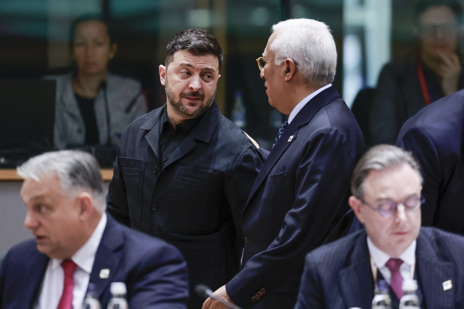 Tensiuni în creștere între Kiev și Budapesta: Comisia Europeană condamnă amenințările lui Zelenski și escaladarea conflictului diplomatic Criza dintre Ucraina și Ungaria a căpătat noi proporții în ultimele zile, odată cu declarațiile dure ale președintelui ucrainean Volodimir Zelenski și reacția autorităților europene