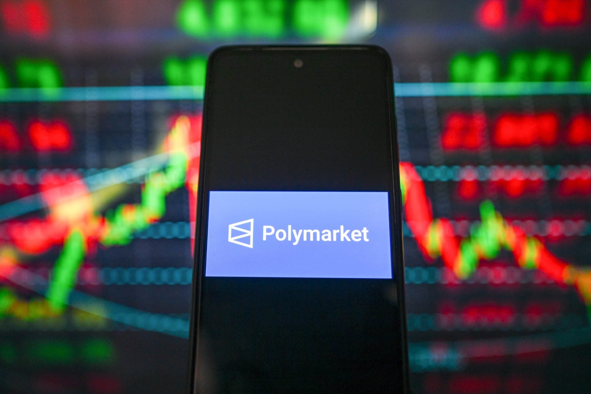 Pariorii de pe Polymarket au amenințat cu moartea un jurnalist israelian pentru a modifica un articol despre războiul din Iran, miza fiind de 12 milioane de dolari