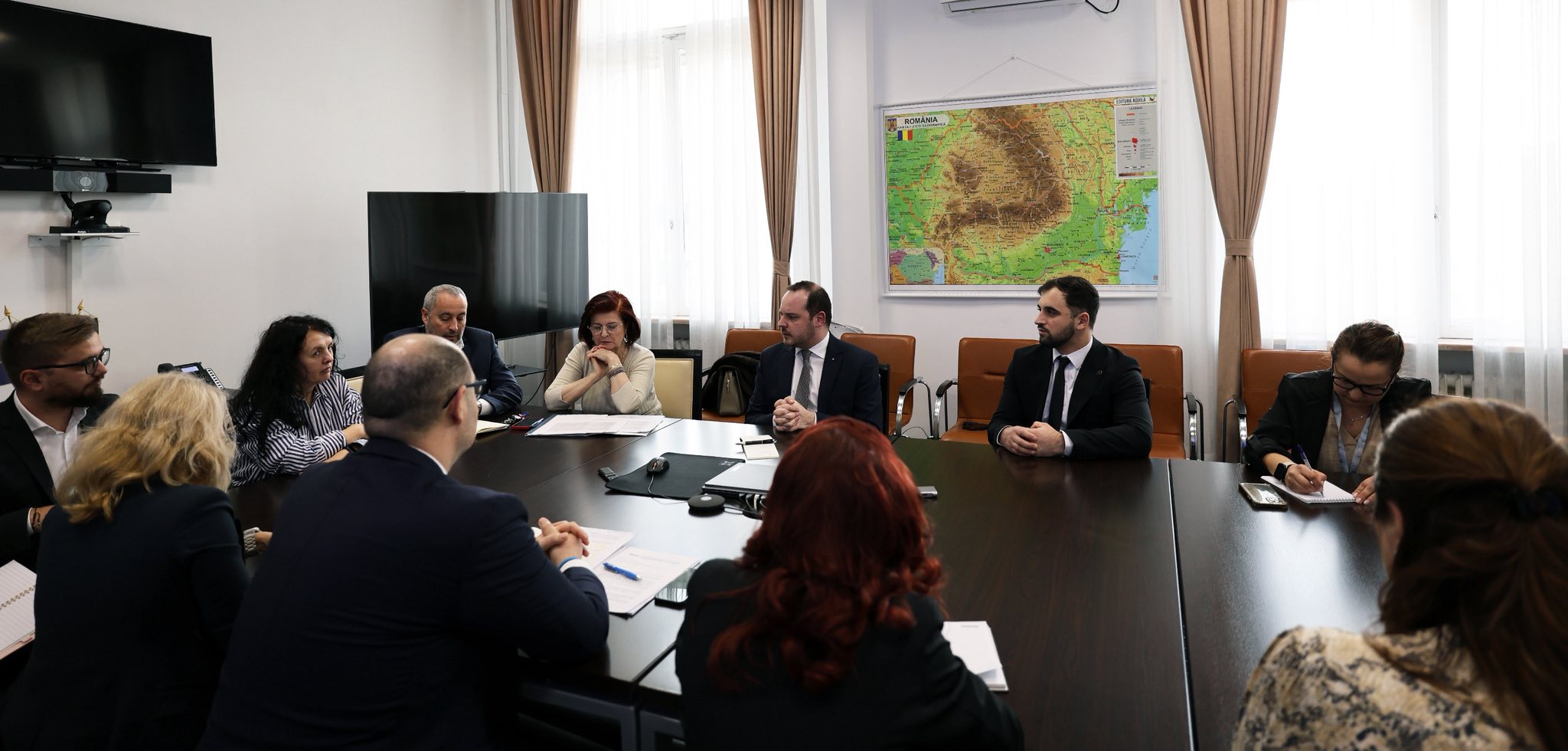 România se află în fața unei probleme esențiale pentru sistemul medical național: asigurarea unui mediu de lucru sigur și predictibil pentru cei aproape 22.000 de medici rezidenți aflați în formare