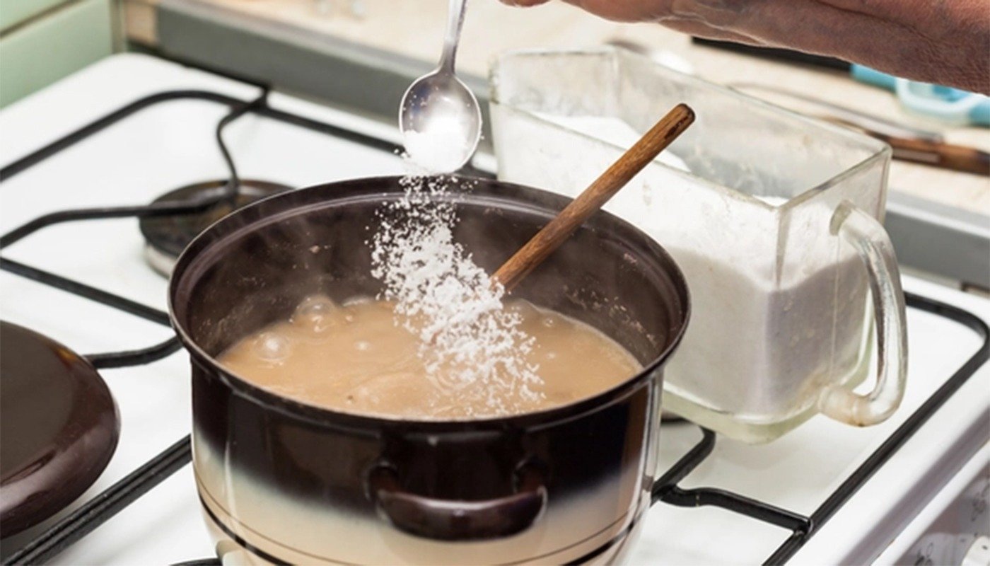 Secretul unei ciorbe perfect de sărate: câtă sare trebuie adăugată pentru un gust optim Un preparat culinar reușit ține, de multe ori, de detalii minore, dar esențiale