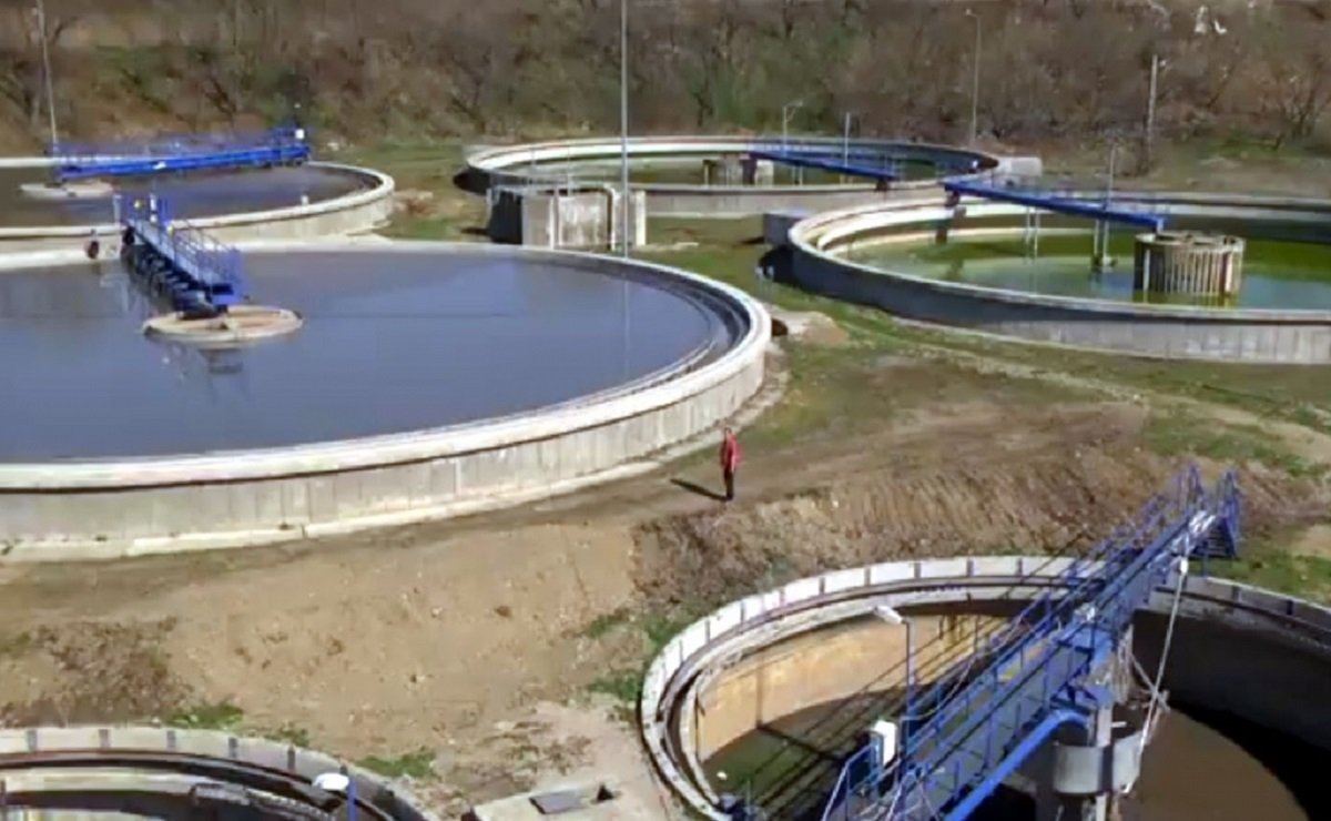 Stația de epurare a Ploieștiului, folosită de peste 50 de ani, are o gaură de 10 milioane € și funcționează fără autorizație