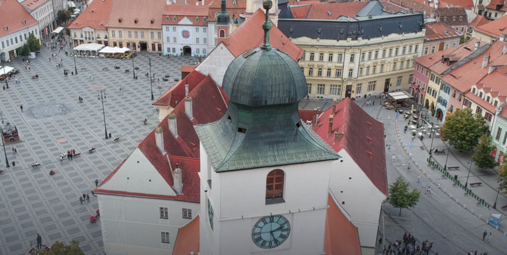 Capsula timpului descoperită în Turnul Sfatului din Sibiu. Document de 200 de ani despre ciumă în Țara Românească și Moldova