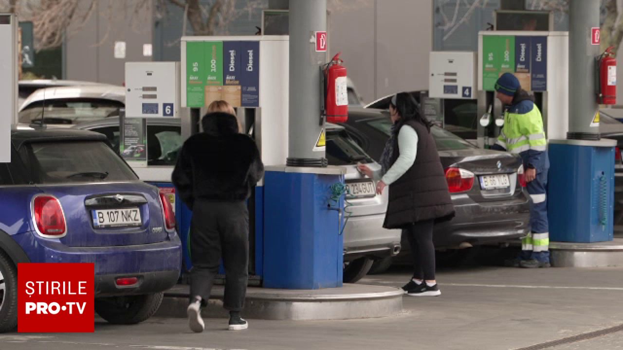 Prețurile carburanților rămân în centrul atenției: măsuri temporare pentru plafonarea adaosului comercial și restricții la exporturi De la 1 aprilie, prețurile la benzină și motorină din România vor fi supuse unor restricții temporare, menite să tempereze scumpirile și să prevină speculațiile pe piața carburanților