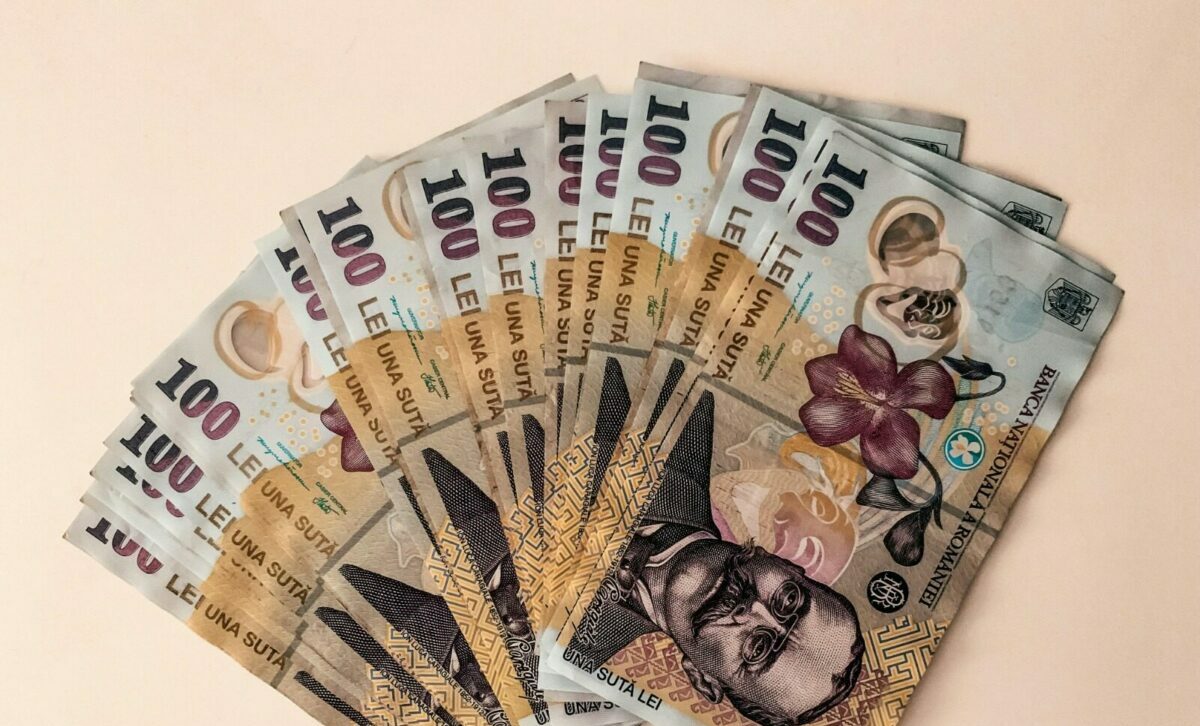 Amandașorul de 41 de ani, reținut pentru furtul din Sectorul 2, a fost prezentat astăzi în fața magistraților, după ce a fost prins în urma unei investigații derulate de poliție