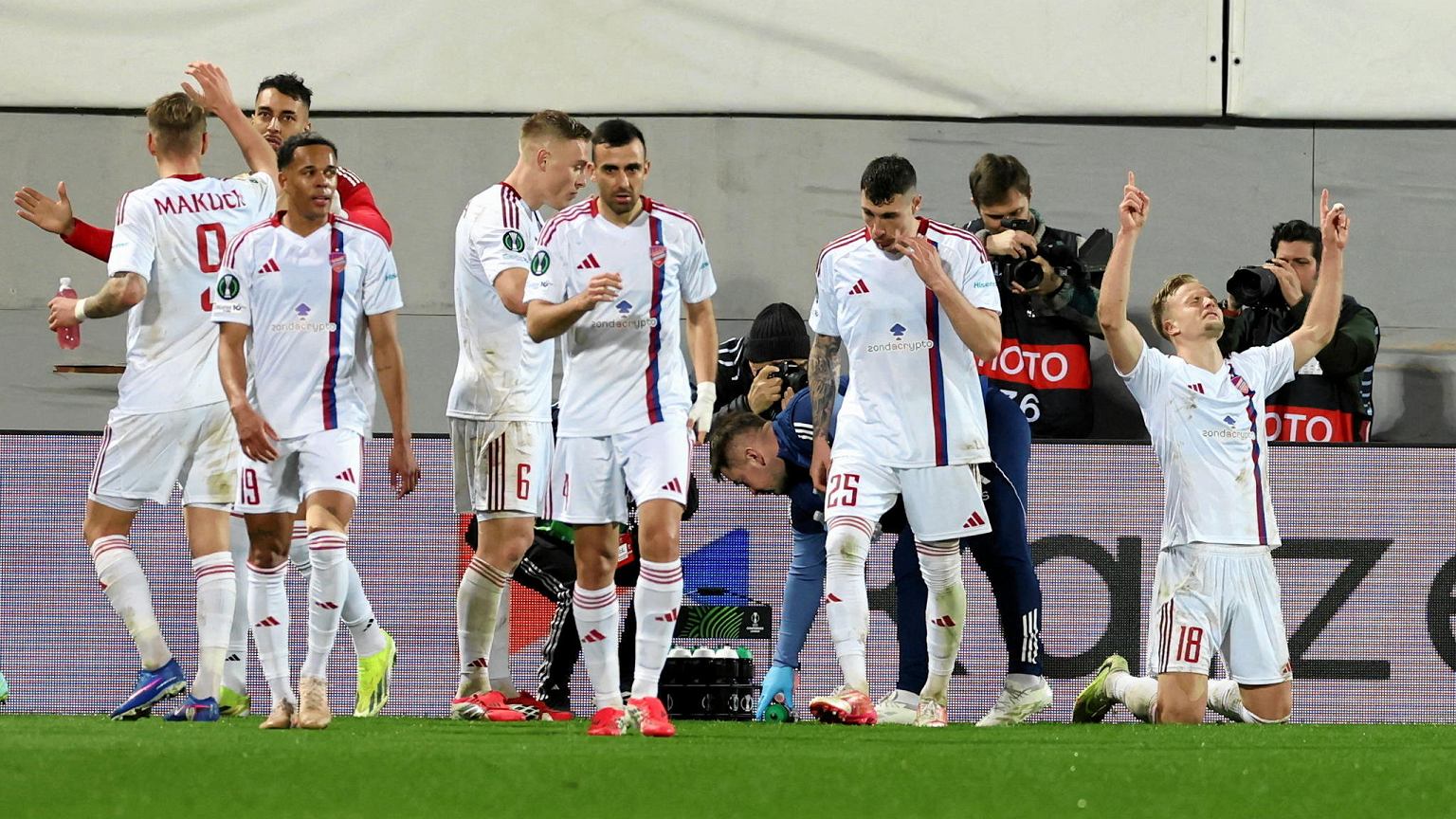 Raków Częstochowa a obținut o performanță istorică în această săptămână, fiind aproape de a realiza ce pare imposibil pentru o echipă poloneză din zona provinciilor