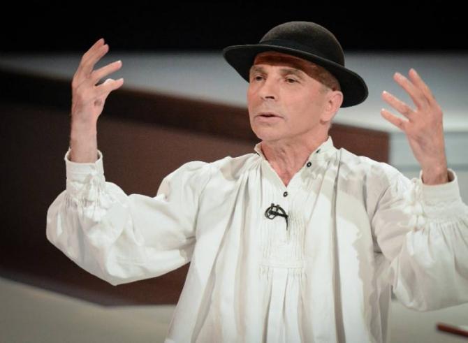 Leșe, apel pentru preoți și artiști: „Biserica, un loc!” Rugăciunea, secretul de a scăpa de bârfe