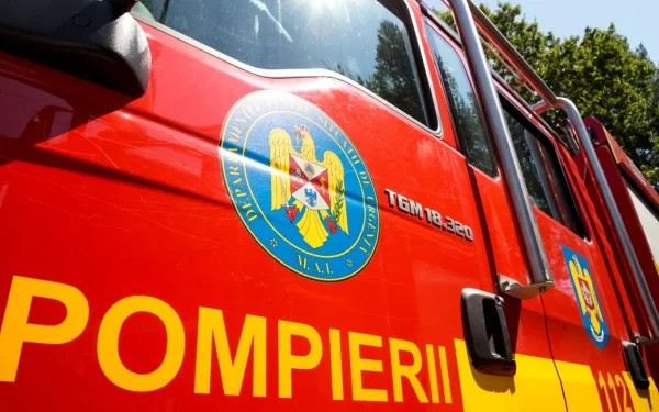 Bărbat carbonizat într-o casă în flăcări la Onești: anchetă de amploare