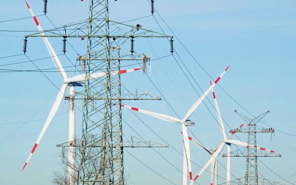 China, scut împotriva războiului din Iran: Cum profită de rivali