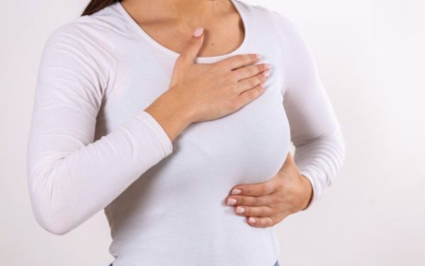 Un semn banal ar putea ascunde cancerul de sân, chiar fără noduli
