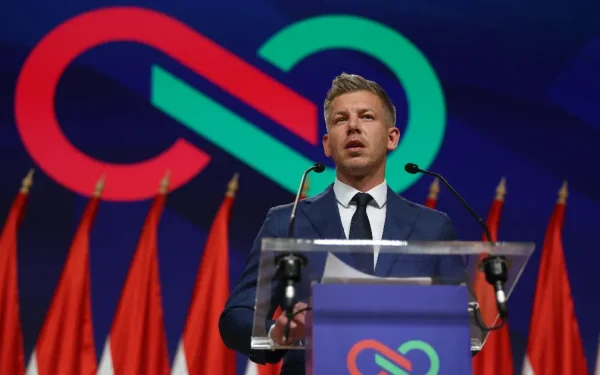 Orban, mesaje pe Facebook, politicienii FIDESZ, Magyar Peter – conferință de presă