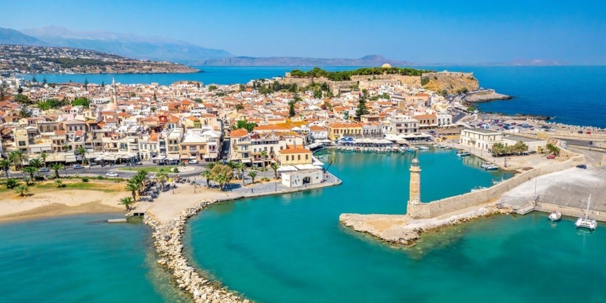 Grecia, reguli noi PENTRU FEMEI: Amenzi URIAȘE din vară!
