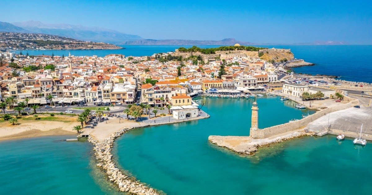 Grecia, reguli noi PENTRU FEMEI: Amenzi URIAȘE din vară!