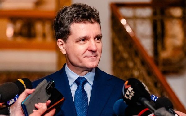 Miruță: Președintele, mediator. Răspunsul său pentru criticii lui Nicușor Dan