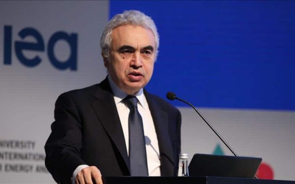 Aviația EUROPEI, în pericol: Combustibil pentru zboruri, doar șase săptămâni!