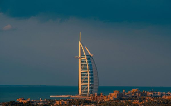 Burj Al Arab, simbolul luxului EXTREM, se închide: Renovări și daune, Dubai în schimbare