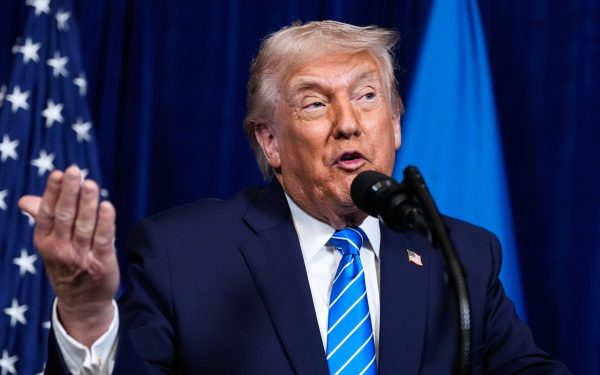 Trump minimalizează tensiunile cu Iranul: „Un mic ocol” necesar pentru SUA
