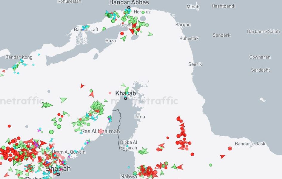 Teheranul amenință: Închide Strâmtoarea Ormuz dacă SUA nu ridică blocada
