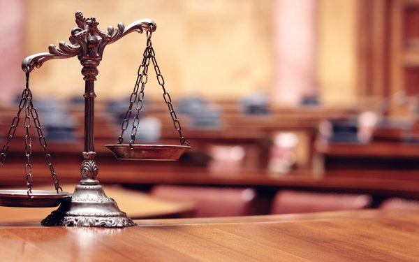 Afacere stranie: România a confiscat „boarfe” și telefoane vechi