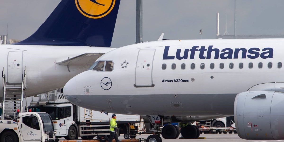 Lufthansa anulează zboruri: Scumpirile fac cursele scurte nerentabile