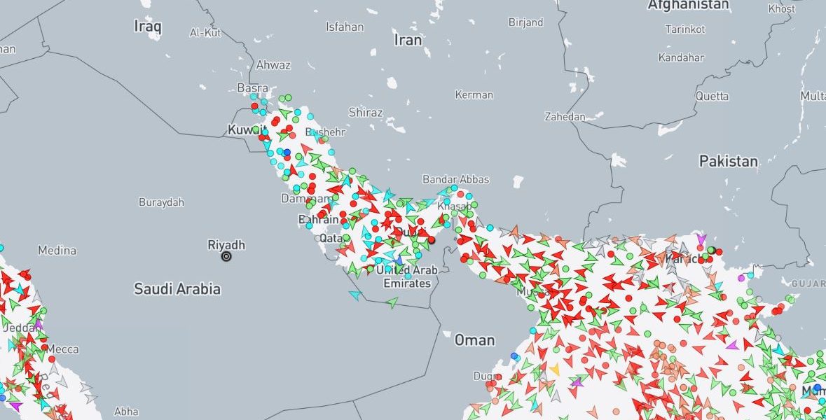 Răsturnare de situație în Iran: Navele se întorc din Strâmtoarea Ormuz
