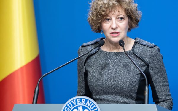 Oana Gheorghiu: Petrotrans, mort de trei ori. O afacere de stat, fără șanse