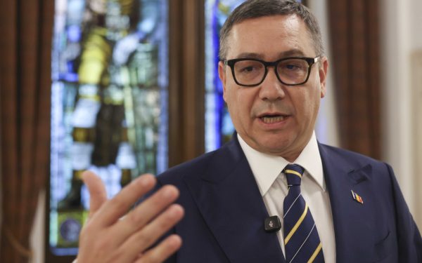 Ponta: Moțiunea are șanse mari să treacă. Bolojan, o greșeală pentru coaliție