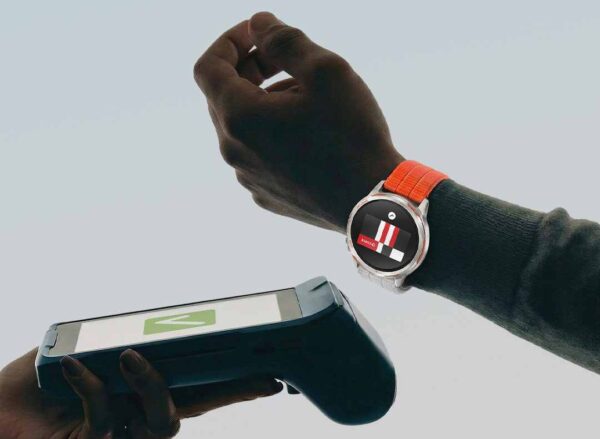 Posesorii de ceasuri Huawei pot plăti contactless simplu și rapid