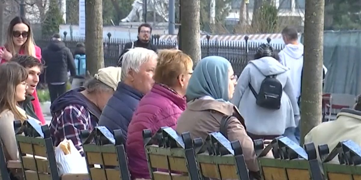 Românii, record de stat acasă de Paște Acum, mai mulți ca oricând