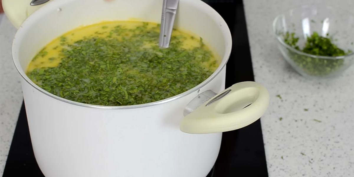 Atenție la ciorba de miel! Greșeala asta o arunci direct la gunoi!