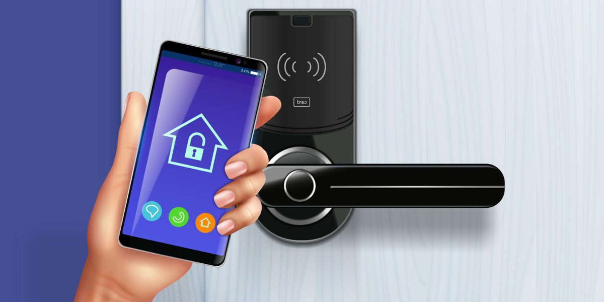 Cheia, obiect la muzeu: Încuietorile smart cuceresc casele din România