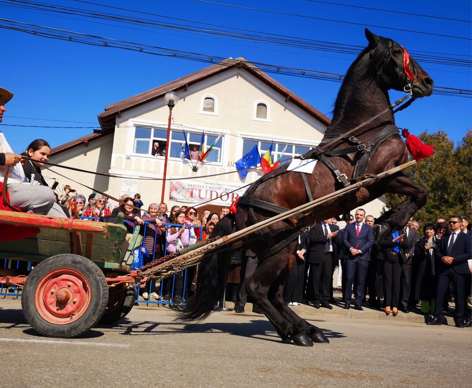 Paștele Cailor chiar există: Românii sărbătoresc tradiția unică!