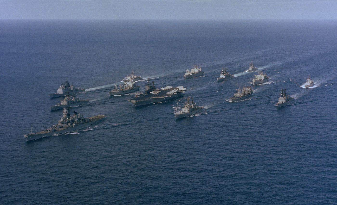Nave de război americane în Strâmtoarea Ormuz: Tensiuni în creștere