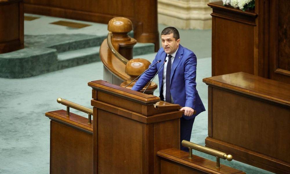 Miruță (USR) ia în calcul anticipate, după tensiunile din coaliție