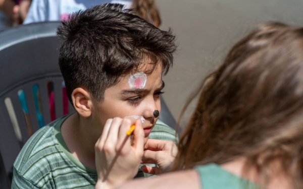 Ateliere de pictură pentru copii în Piața Valea Ialomiței, Sectorul 6