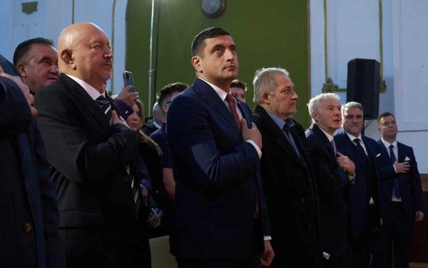 Artimon, fondator AUR, s-a stins la 59 de ani. Simion, mesaj de adio