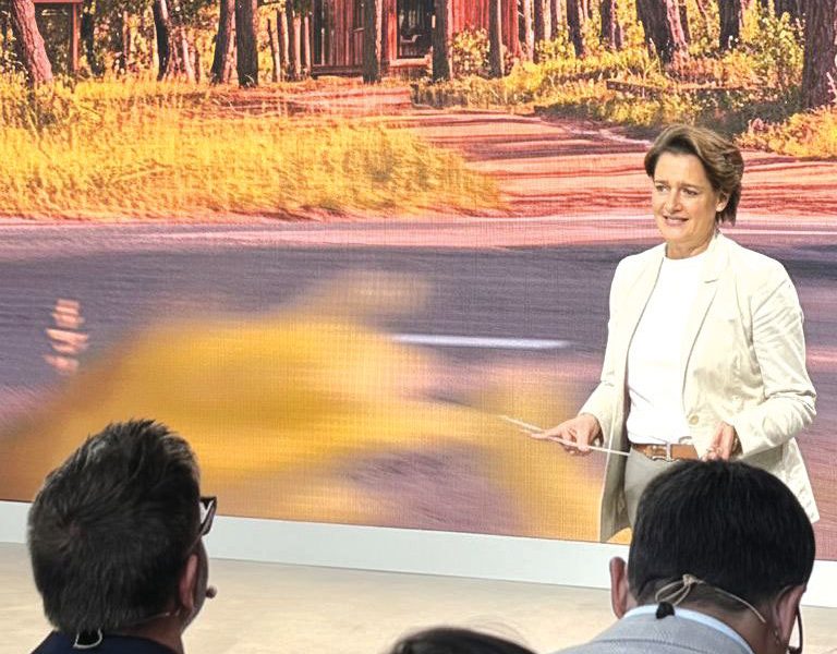 România, blocată în crize, ratează investițiile străine. Dacia, cu ochii pe Turcia și Maroc, nu pe Mioveni