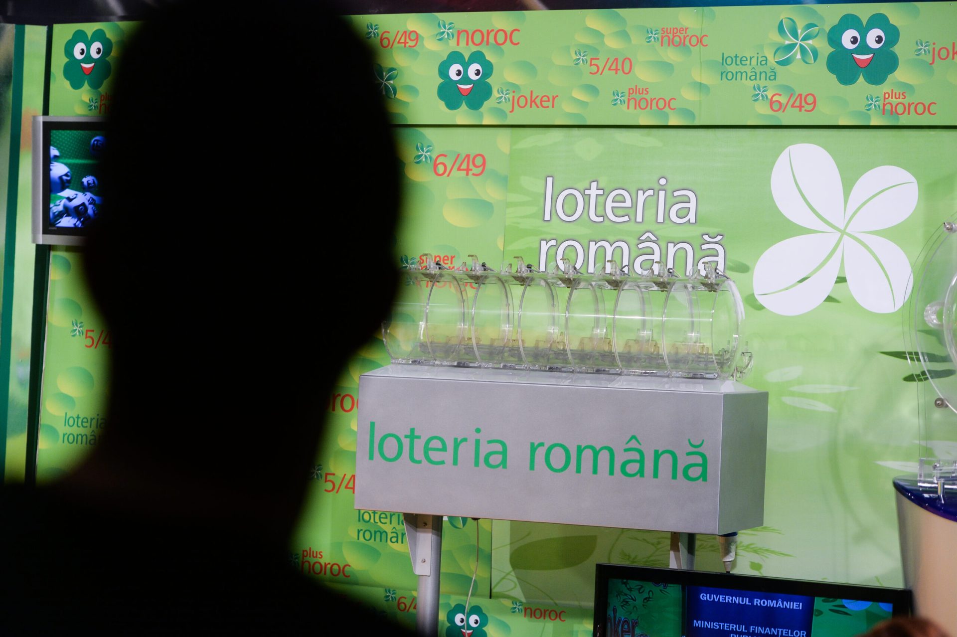 Loteria Română anunță că în intervalul 9-12 aprilie nu vor avea loc trageri la toate jocurile sale, dar pregătește evenimente speciale pentru sărbătorile Pascale și suplimentează fondurile de câștiguri pentru câștigătorii din această perioadă