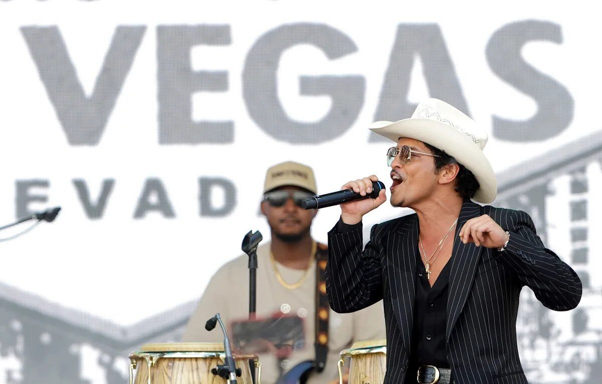 Noul rege din Las Vegas, sărbătorit cu paradă pe Strip