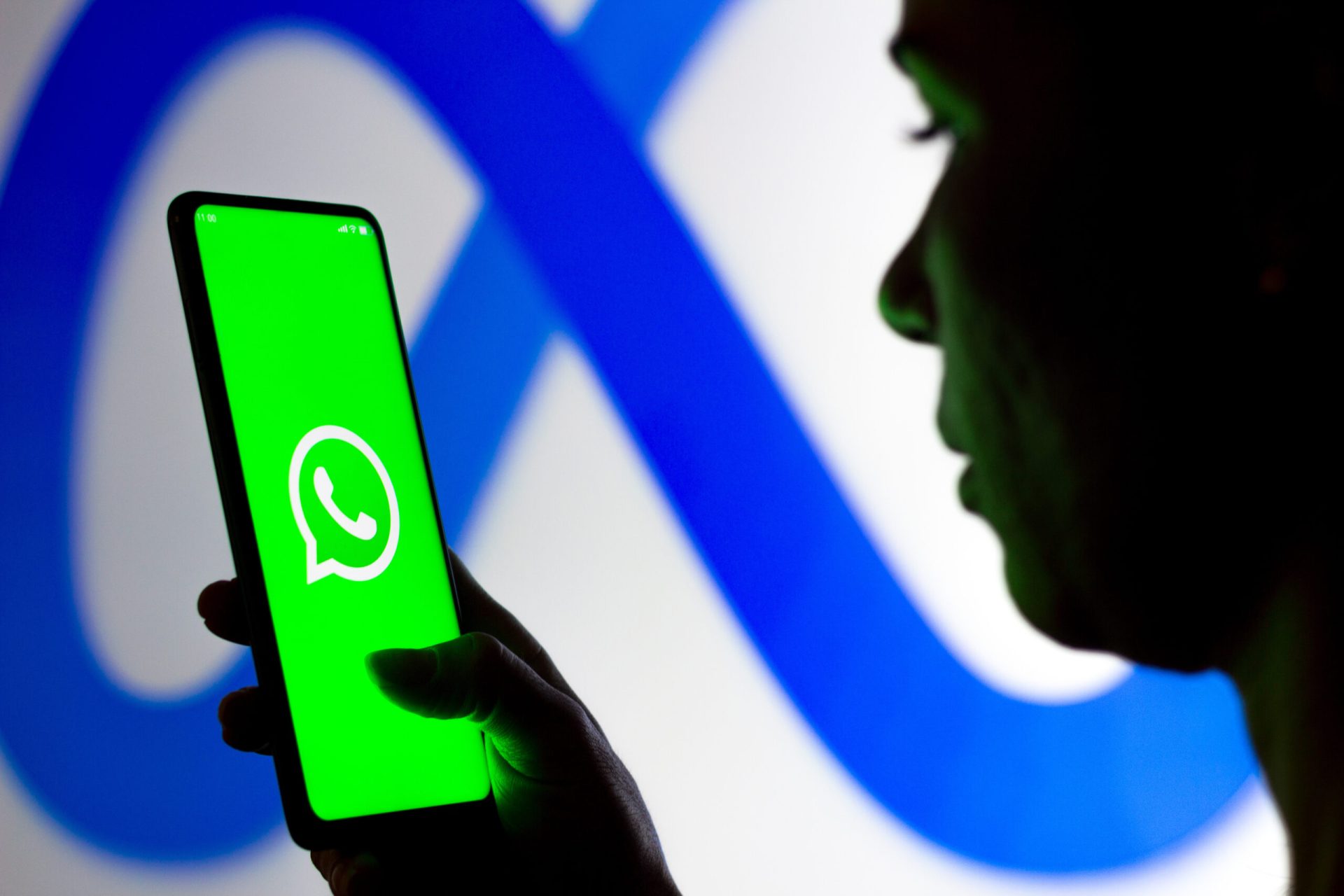 Whatsapp schimbă regulile: poți fi contactat fără numărul de telefon