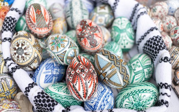 Cele mai frumoase urări de Paște 2026: Trimite-le celor dragi!