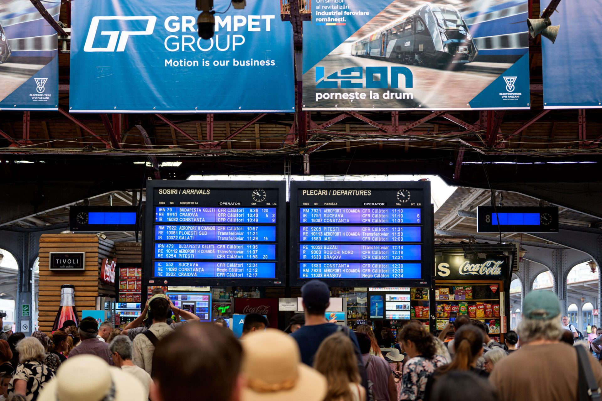 În perioada sezonului de vârf, CFR Călători anunță suplimentări de trenuri pe cele mai aglomerate rute, în special cele care leagă Bucureștiul de marile orașe ale țării