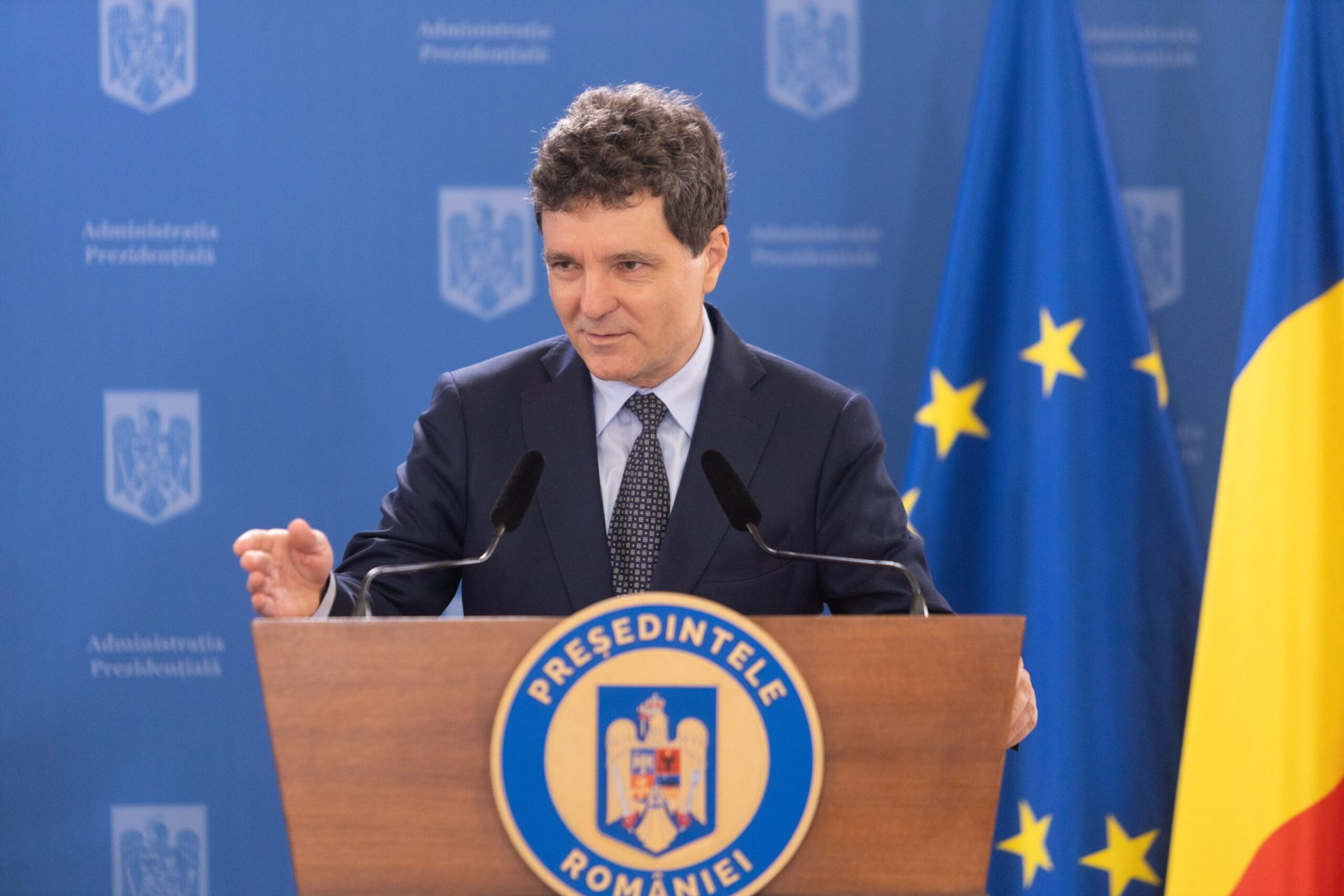 Președintele României, Nicușor Dan, a transmis luni un mesaj cu ocazia Zilei Internaționale a Romilor și a Sărbătorii etniei romilor din România, accentuând importanța diversității și a integrării în societate