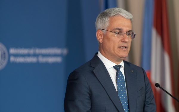 Parchetul European anchetează achizițiile de microbuze electrice, sesizat de Pîslaru