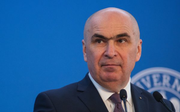 Bolojan, guvernare DEZASTROASĂ? Indicatorii ECONOMICI, în picaj după Revoluție