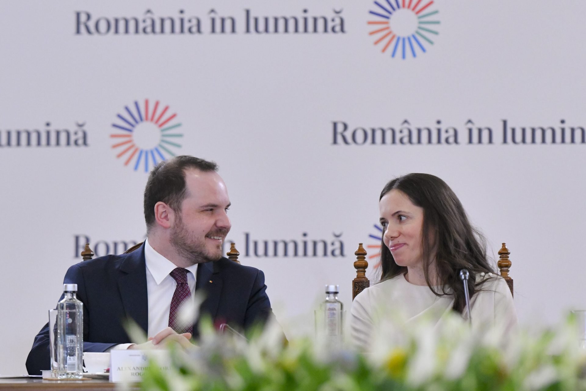 Îi admir profund pe amândoi și apreciez fiecare aportul lor