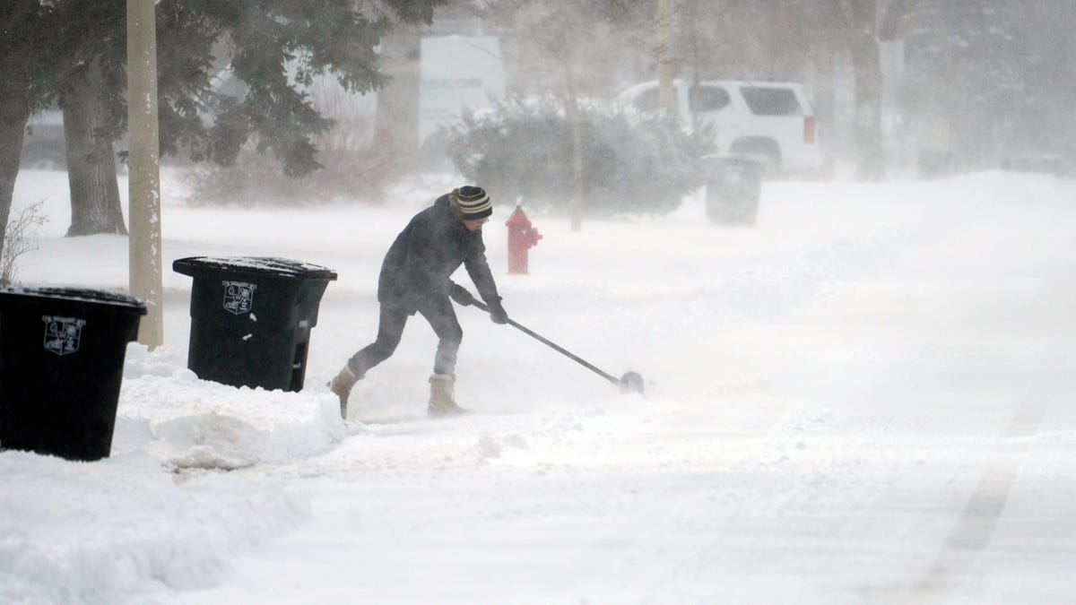 Având în vedere condițiile meteorologice severe din Wisconsin, autoritățile emite, joi, mai multe avertizări de furtună de iarnă pentru peste 13 județe