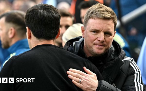 Premier League LIVE: Echipele intră pe teren! Scoruri și text live