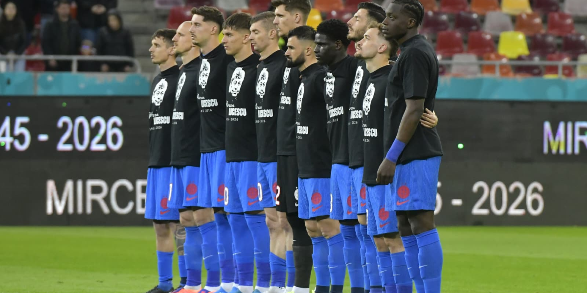 Mesaj puternic de la fanii FCSB pentru Mircea Lucescu înaintea meciului